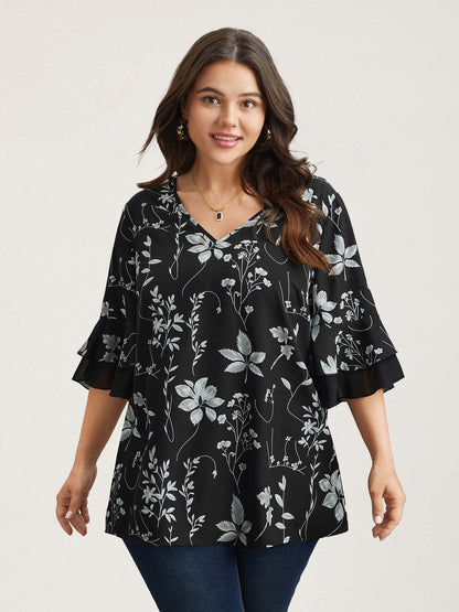 Floral Print Ruffled V-Neck Shirt